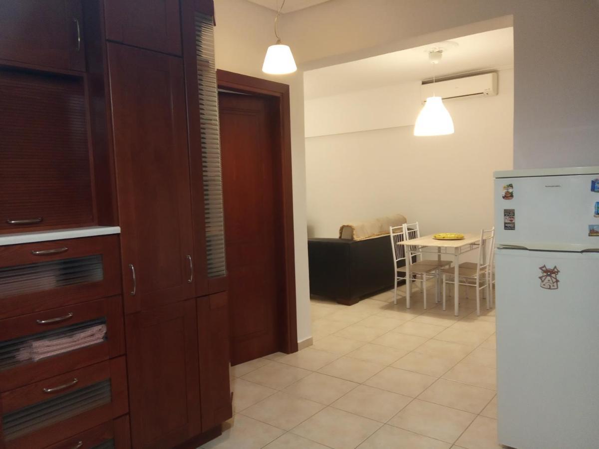 Isavrou Apartment Komotiní Exteriér fotografie